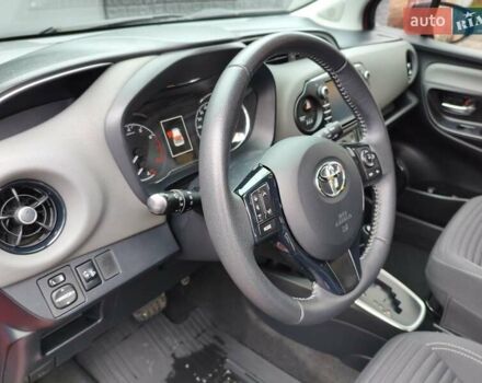 Красный Тойота Ярис, объемом двигателя 1.5 л и пробегом 63 тыс. км за 14350 $, фото 25 на Automoto.ua