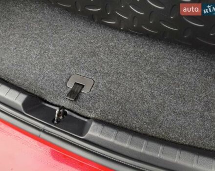 Красный Тойота Ярис, объемом двигателя 1.5 л и пробегом 63 тыс. км за 14350 $, фото 39 на Automoto.ua