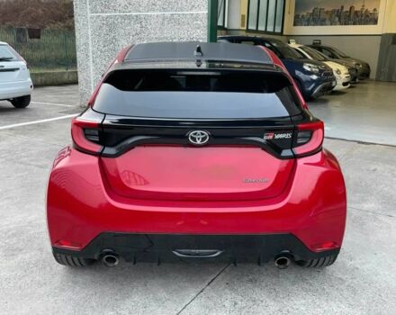 Красный Тойота Ярис, объемом двигателя 1.6 л и пробегом 18 тыс. км за 6500 $, фото 5 на Automoto.ua