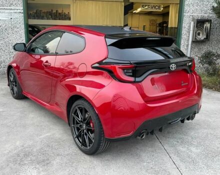 Красный Тойота Ярис, объемом двигателя 1.6 л и пробегом 18 тыс. км за 6500 $, фото 4 на Automoto.ua