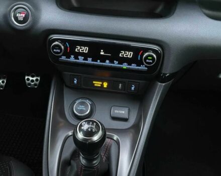 Красный Тойота Ярис, объемом двигателя 1.6 л и пробегом 18 тыс. км за 6500 $, фото 9 на Automoto.ua