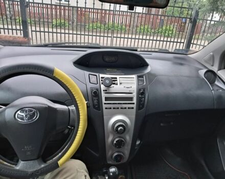 Червоний Тойота Яріс, об'ємом двигуна 1 л та пробігом 190 тис. км за 2500 $, фото 14 на Automoto.ua