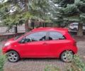 Червоний Тойота Яріс, об'ємом двигуна 1 л та пробігом 190 тис. км за 2500 $, фото 1 на Automoto.ua