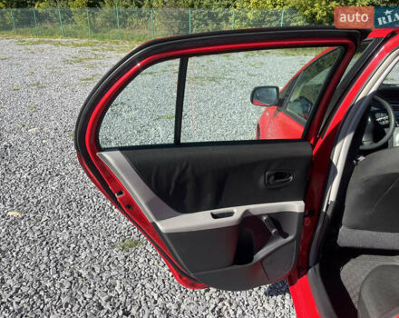 Тойота Ярис 2007 в Львове на Automoto.ua Красный Тойота Ярис, объемом двигателя 1.3 л и пробегом 131 тыс. км за 5500 $, фото 15 на Automoto.ua