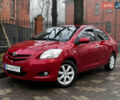 Червоний Тойота Яріс, об'ємом двигуна 1.5 л та пробігом 130 тис. км за 7700 $, фото 1 на Automoto.ua