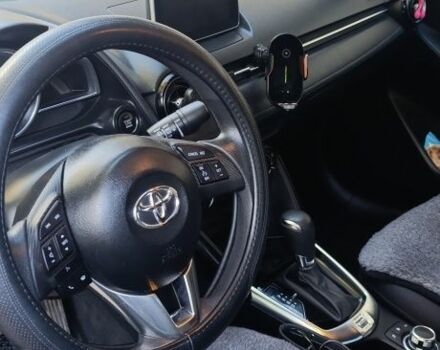 Красный Тойота Ярис, объемом двигателя 1.5 л и пробегом 84 тыс. км за 13200 $, фото 6 на Automoto.ua