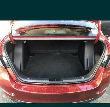 Красный Тойота Ярис, объемом двигателя 1.5 л и пробегом 32 тыс. км за 12500 $, фото 2 на Automoto.ua