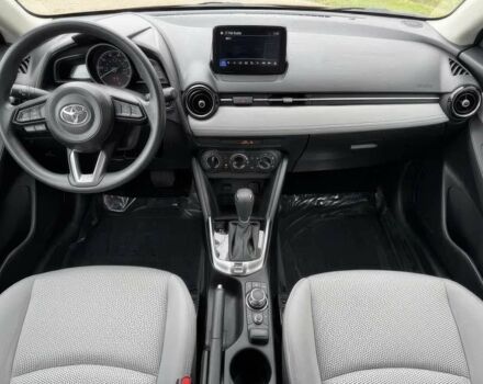 Красный Тойота Ярис, объемом двигателя 1.5 л и пробегом 35 тыс. км за 5800 $, фото 6 на Automoto.ua