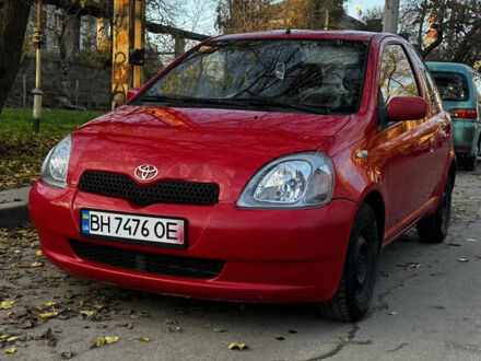 Красный Тойота Ярис, объемом двигателя 1 л и пробегом 185 тыс. км за 2700 $, фото 1 на Automoto.ua