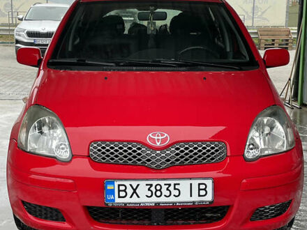 Красный Тойота Ярис, объемом двигателя 1.3 л и пробегом 140 тыс. км за 4950 $, фото 1 на Automoto.ua