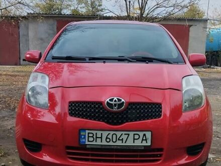 Тойота Ярис 2006 в Одессе на Automoto.ua Красный Тойота Ярис, объемом двигателя 1.3 л и пробегом 124 тыс. км за 6500 $, фото 1 на Automoto.ua