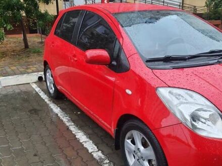 Тойота Ярис 2006 в Одессе на Automoto.ua Красный Тойота Ярис, объемом двигателя 1.3 л и пробегом 200 тыс. км за 6000 $, фото 1 на Automoto.ua