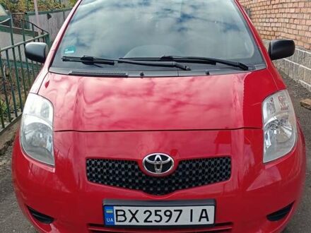 Тойота Ярис 2008 в Хмельницком на Automoto.ua Красный Тойота Ярис, объемом двигателя 1 л и пробегом 214 тыс. км за 4700 $, фото 1 на Automoto.ua