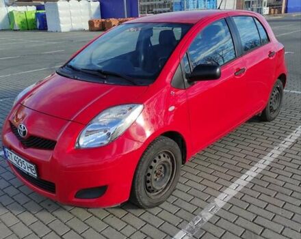 Червоний Тойота Яріс, об'ємом двигуна 1 л та пробігом 43 тис. км за 4800 $, фото 1 на Automoto.ua