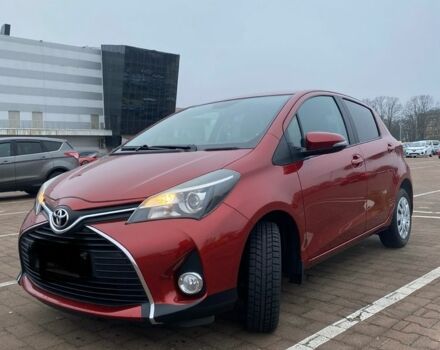 Червоний Тойота Яріс, об'ємом двигуна 1.3 л та пробігом 115 тис. км за 11700 $, фото 1 на Automoto.ua