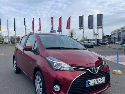 Тойота Яріс 2015 у Києві на Automoto.ua Червоний Тойота Яріс, об'ємом двигуна 1.3 л та пробігом 54 тис. км за 13400 $, фото 1 на Automoto.ua