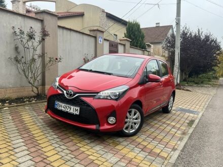Тойота Ярис 2015 в Одессе на Automoto.ua Красный Тойота Ярис, объемом двигателя 1.3 л и пробегом 72 тыс. км за 9700 $, фото 1 на Automoto.ua