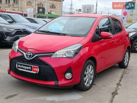 Красный Тойота Ярис, объемом двигателя 1.3 л и пробегом 88 тыс. км за 10490 $, фото 1 на Automoto.ua