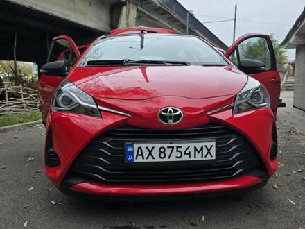 Тойота Ярис 2018 в Харькове на Automoto.ua Красный Тойота Ярис, объемом двигателя 1 л и пробегом 21 тыс. км за 10500 $, фото 1 на Automoto.ua
