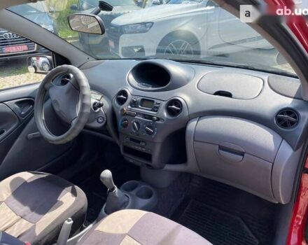 Тойота Яріс, об'ємом двигуна 1 л та пробігом 241 тис. км за 3300 $, фото 7 на Automoto.ua