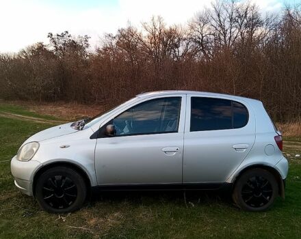 Тойота Ярис, объемом двигателя 1 л и пробегом 0 тыс. км за 3500 $, фото 2 на Automoto.ua