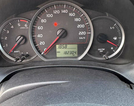 Тойота Ярис, объемом двигателя 1.4 л и пробегом 183 тыс. км за 7500 $, фото 5 на Automoto.ua