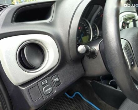 Тойота Яріс, об'ємом двигуна 0 л та пробігом 162 тис. км за 10000 $, фото 16 на Automoto.ua