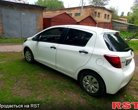 Тойота Ярис, объемом двигателя 1.3 л и пробегом 220 тыс. км за 9000 $, фото 3 на Automoto.ua