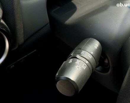 Тойота Ярис, объемом двигателя 1.5 л и пробегом 85 тыс. км за 13600 $, фото 16 на Automoto.ua