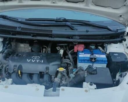 Тойота Ярис, объемом двигателя 1.5 л и пробегом 116 тыс. км за 5600 $, фото 12 на Automoto.ua