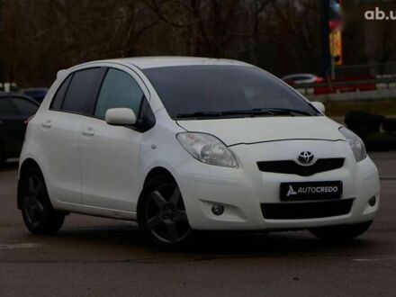 Тойота Ярис, объемом двигателя 1.3 л и пробегом 178 тыс. км за 6100 $, фото 1 на Automoto.ua