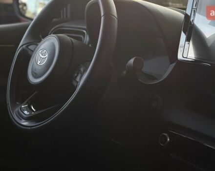 купить новое авто Тойота Ярис 2024 года от официального дилера Тойота Центр Дніпро «Алмаз Мотор» Тойота фото