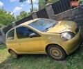 Желтый Тойота Ярис, объемом двигателя 1 л и пробегом 300 тыс. км за 2700 $, фото 1 на Automoto.ua