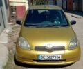 Желтый Тойота Ярис, объемом двигателя 1.3 л и пробегом 275 тыс. км за 2950 $, фото 1 на Automoto.ua