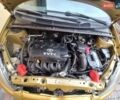 Желтый Тойота Ярис, объемом двигателя 1.3 л и пробегом 263 тыс. км за 3700 $, фото 8 на Automoto.ua