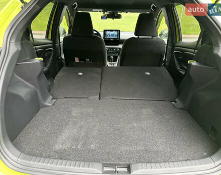 Тойота Ярис 2021 в Киеве на Automoto.ua Желтый Тойота Ярис, объемом двигателя 1.5 л и пробегом 129 тыс. км за 17500 $, фото 28 на Automoto.ua