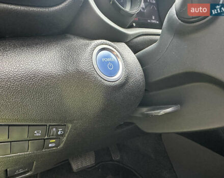 Тойота Ярис 2021 в Киеве на Automoto.ua Желтый Тойота Ярис, объемом двигателя 1.5 л и пробегом 129 тыс. км за 17500 $, фото 13 на Automoto.ua