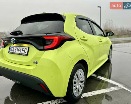 Желтый Тойота Ярис, объемом двигателя 1.5 л и пробегом 120 тыс. км за 16400 $, фото 6 на Automoto.ua