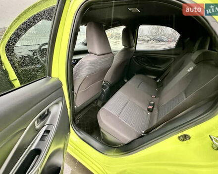 Желтый Тойота Ярис, объемом двигателя 1.5 л и пробегом 120 тыс. км за 16400 $, фото 9 на Automoto.ua