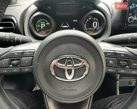Тойота Ярис 2021 в Киеве на Automoto.ua Желтый Тойота Ярис, объемом двигателя 1.5 л и пробегом 129 тыс. км за 17500 $, фото 21 на Automoto.ua