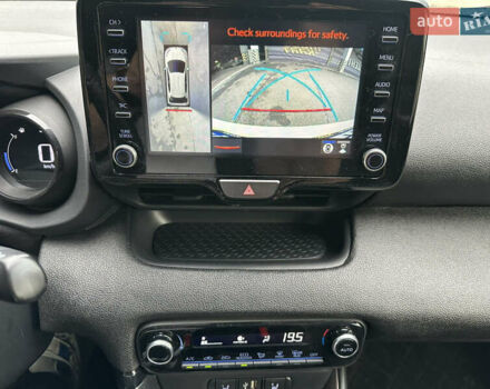 Тойота Ярис 2021 в Киеве на Automoto.ua Желтый Тойота Ярис, объемом двигателя 1.5 л и пробегом 129 тыс. км за 17500 $, фото 20 на Automoto.ua