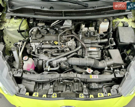 Желтый Тойота Ярис, объемом двигателя 1.5 л и пробегом 120 тыс. км за 16400 $, фото 27 на Automoto.ua