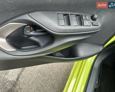 Тойота Ярис 2021 в Киеве на Automoto.ua Желтый Тойота Ярис, объемом двигателя 1.5 л и пробегом 129 тыс. км за 17500 $, фото 9 на Automoto.ua