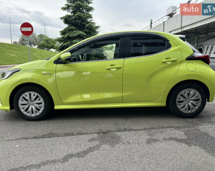 Тойота Ярис 2021 в Киеве на Automoto.ua Желтый Тойота Ярис, объемом двигателя 1.5 л и пробегом 129 тыс. км за 17500 $, фото 3 на Automoto.ua