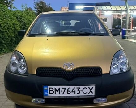 Желтый Тойота Ярис, объемом двигателя 1 л и пробегом 230 тыс. км за 1508 $, фото 1 на Automoto.ua