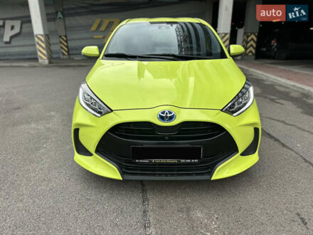 Тойота Яріс 2021 у Києві на Automoto.ua Жовтий Тойота Яріс, об'ємом двигуна 1.5 л та пробігом 129 тис. км за 17200 $, фото 1 на Automoto.ua