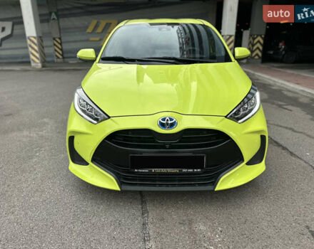Жовтий Тойота Яріс, об'ємом двигуна 1.5 л та пробігом 129 тис. км за 18000 $, фото 1 на Automoto.ua