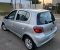 Серый Тойота Ярис, объемом двигателя 1 л и пробегом 228 тыс. км за 3300 $, фото 4 на Automoto.ua