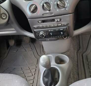 Сірий Тойота Яріс, об'ємом двигуна 1 л та пробігом 253 тис. км за 2900 $, фото 8 на Automoto.ua