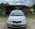Серый Тойота Ярис, объемом двигателя 1 л и пробегом 225 тыс. км за 2500 $, фото 1 на Automoto.ua